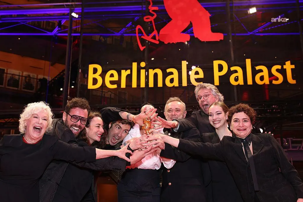 76. Berlinale’de ödüller sahiplerini buldu: Altın Ayı ödülünü İlker Çatak, Gümüş Ayı ödülünü Emin Alper kazandı